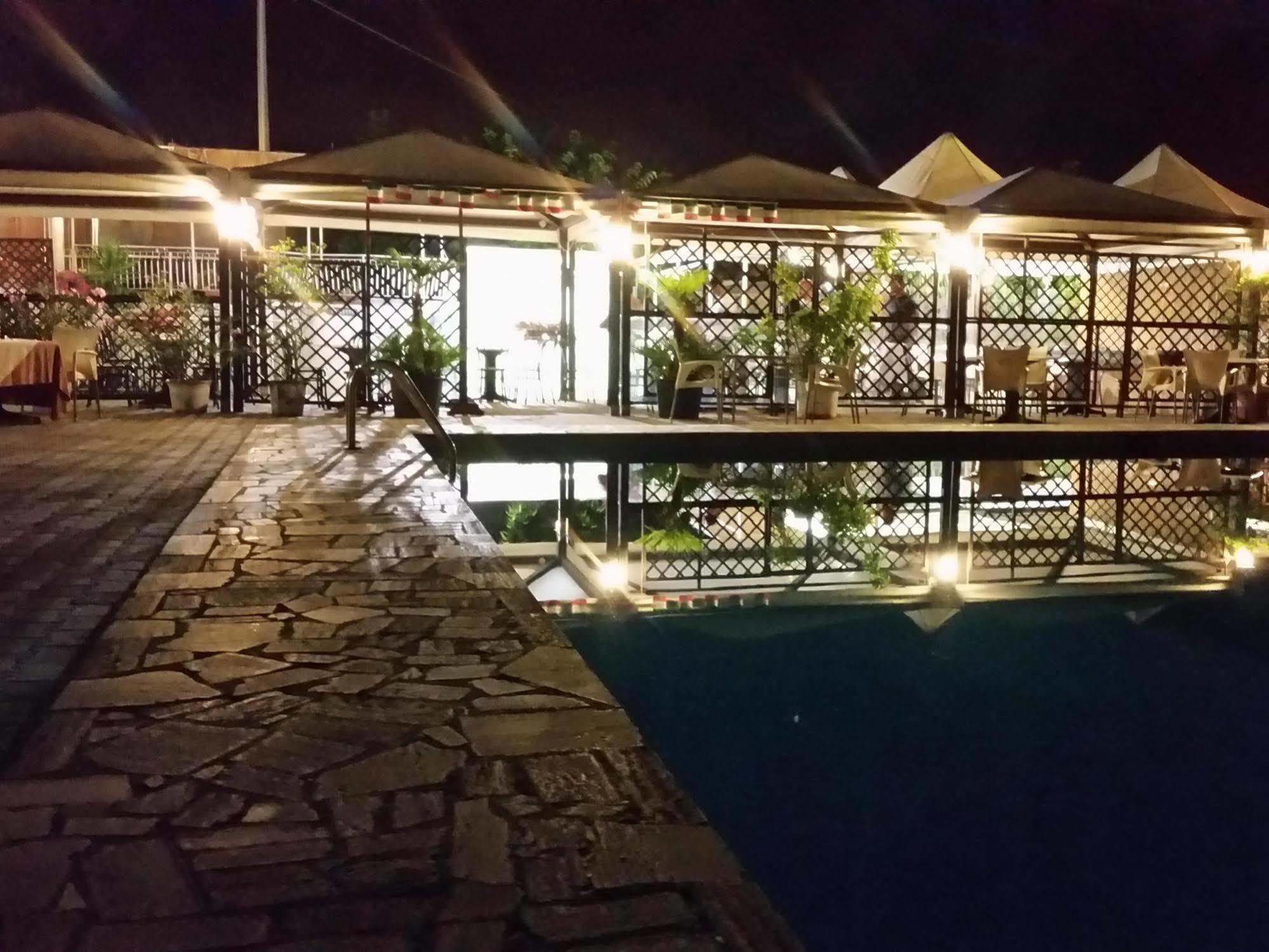 Aparthotel Il Borgo Degli Ulivi 3*