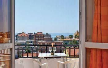 Apart-hotel Il Borgo Degli Ulivi Pietra Ligure